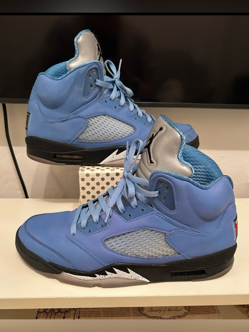 Size 13 - Jordan 5 Retro SE mid UNC sneakers